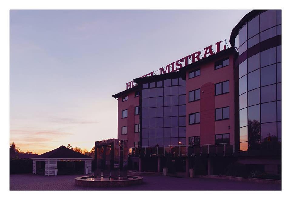 Hotel Mistral Marki  Εξωτερικό φωτογραφία
